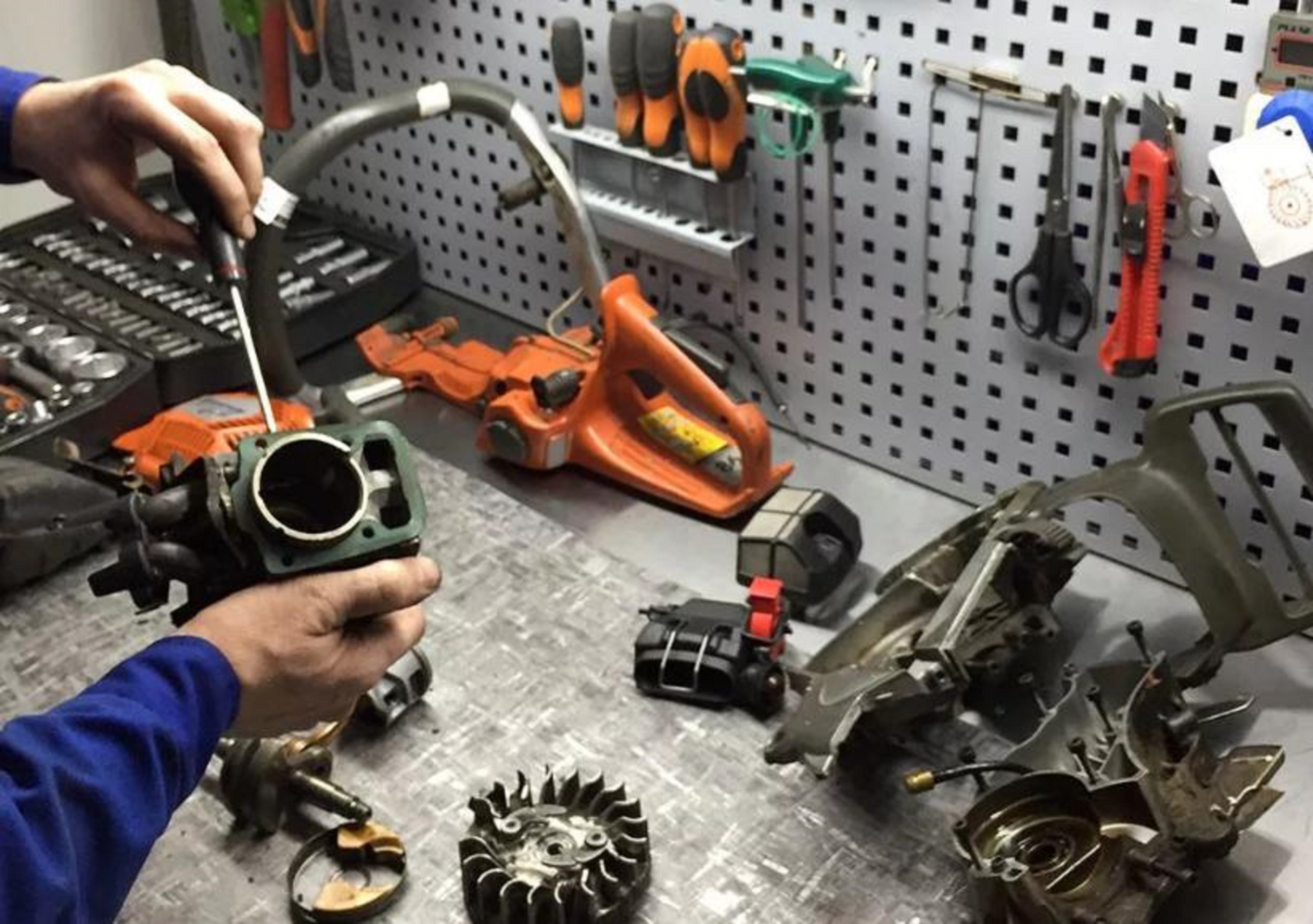 Ремонт бензоинструмента в Москве